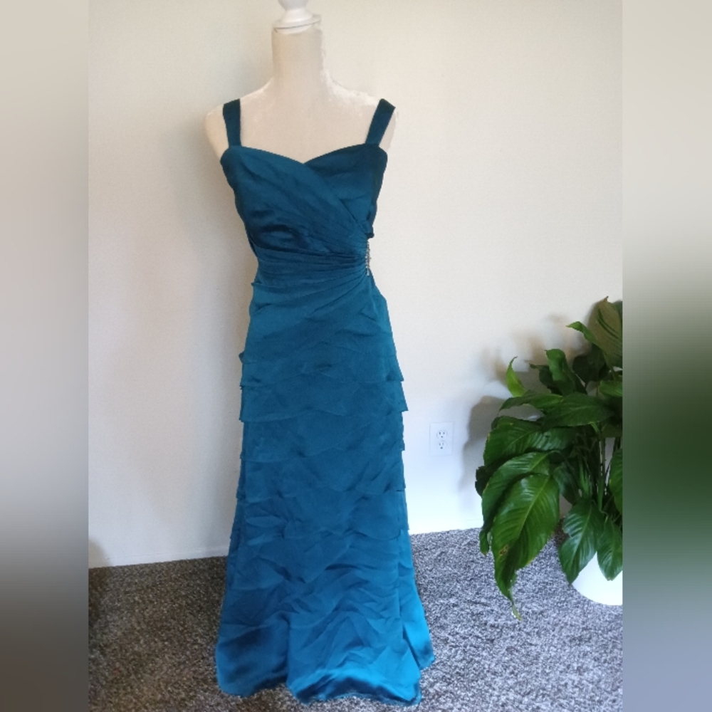 Stunning Waterfall Formal Dress